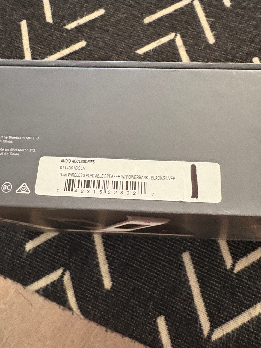 New - Tumi Black and Silver Portable Conference Speaker with Bluetooth - Picture 2 of 4